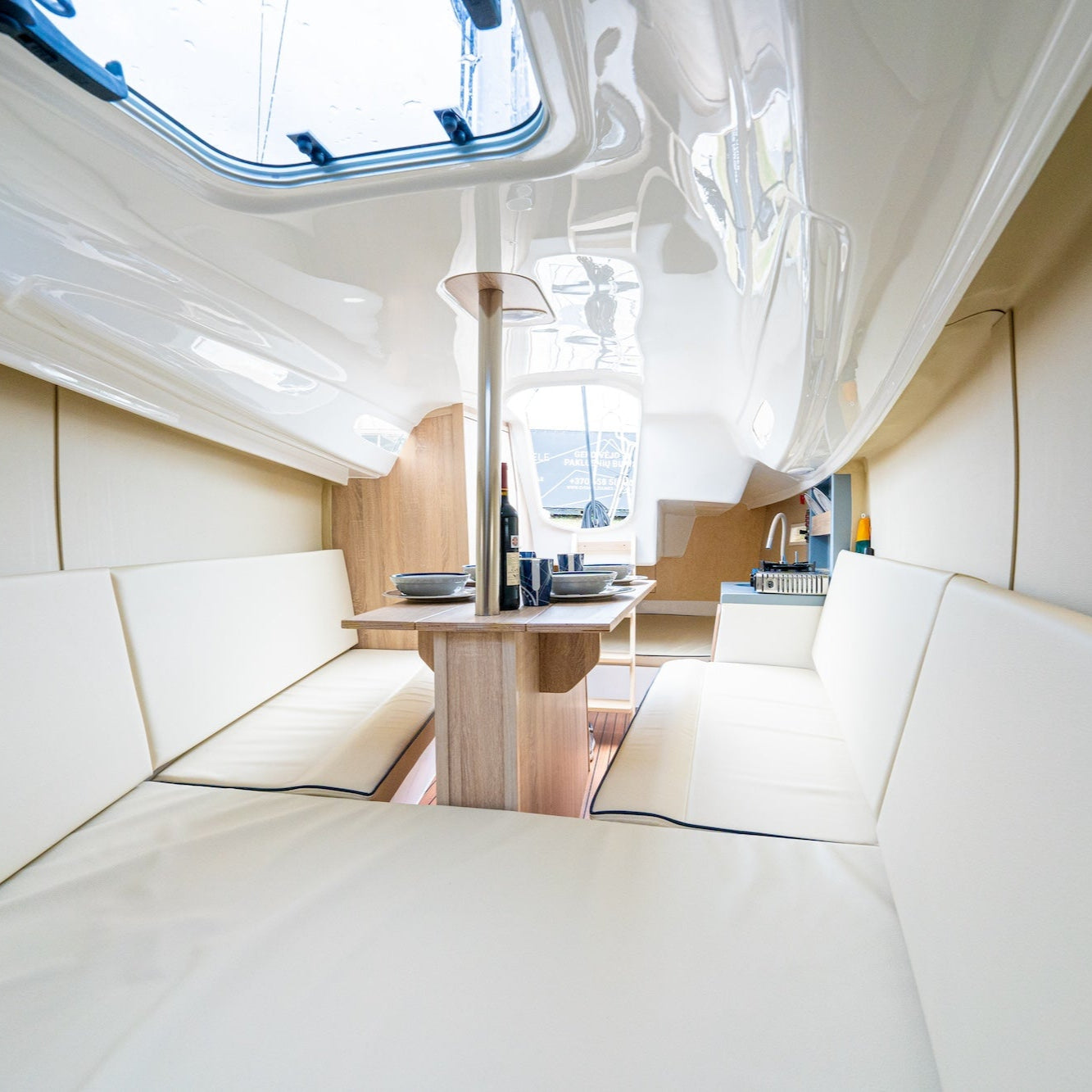 Burinės jachtos VIKO nuoma