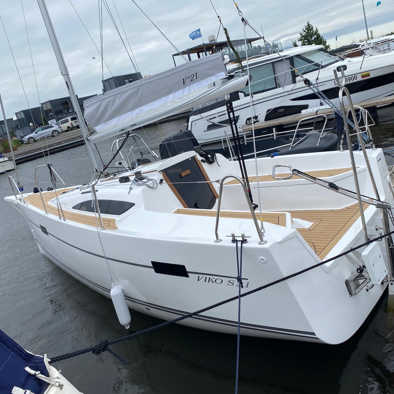 Burinės jachtos VIKO nuoma