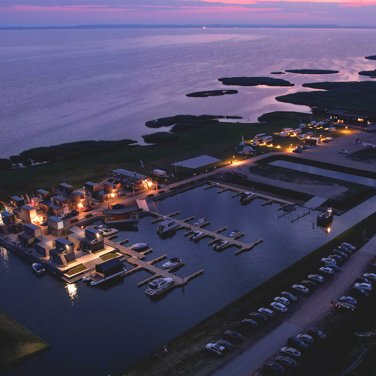 Laivo švartavimosi vieta nakčiai