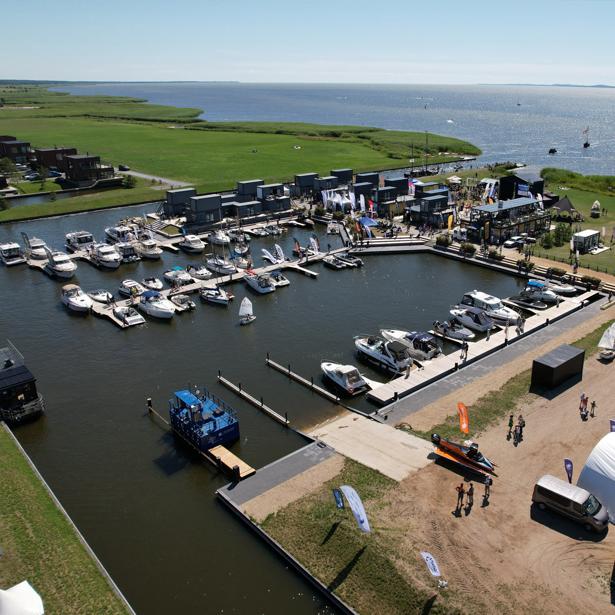Long-term mooring place for a boat from 6 up to 9 meters