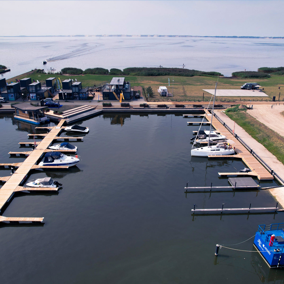 Long-term mooring place for a boat from 6 up to 9 meters